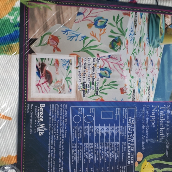 New tablecloth - Picture 5 of 11